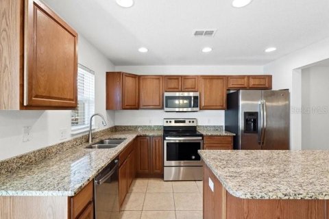 Townhouse in Lakeland, Florida 3 bedrooms, 164.53 sq.m. № 2235483 - photo 11