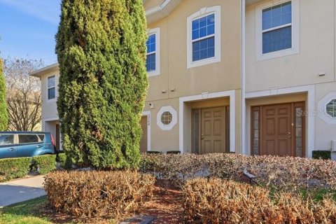 Townhouse in Lakeland, Florida 3 bedrooms, 164.53 sq.m. № 2235483 - photo 2