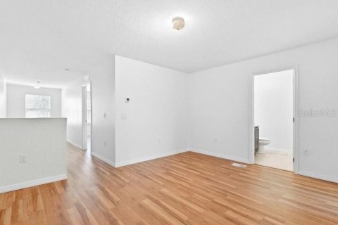 Townhouse in Lakeland, Florida 3 bedrooms, 164.53 sq.m. № 2235483 - photo 15