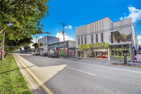 Купить коммерческую недвижимость в Майами, Флорида № 1985414 - фото 3