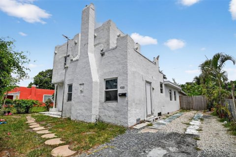 Дом в Уэст-Палм-Бич, Флорида 4 спальни, 170.66м2 № 2014796