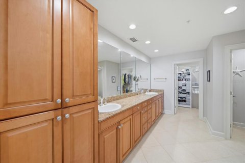 Copropriété à vendre à Indian Shores, Floride: 3 chambres, 202.06 m2 № 2416664 - photo 8