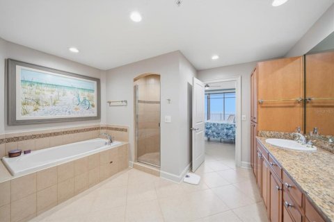 Copropriété à vendre à Indian Shores, Floride: 3 chambres, 202.06 m2 № 2416664 - photo 10