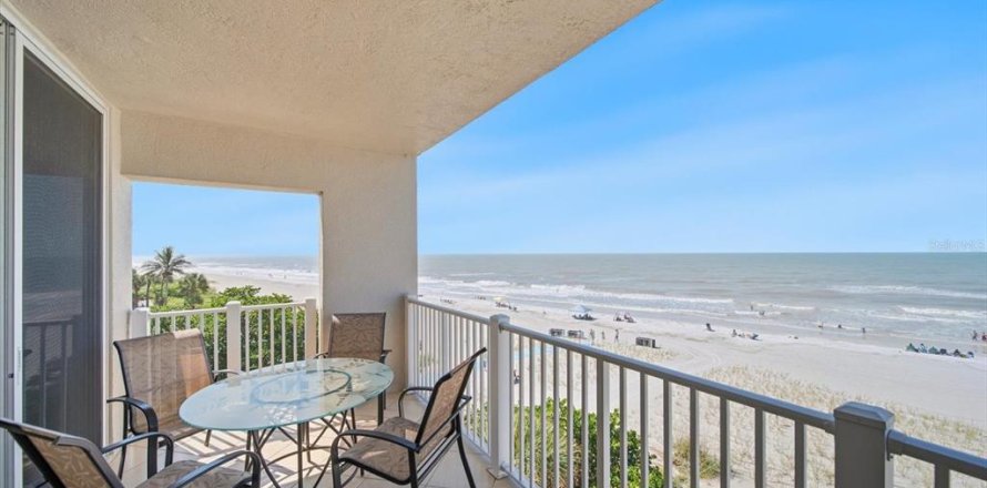 Condo à Indian Shores, Floride, 3 chambres  № 2416664