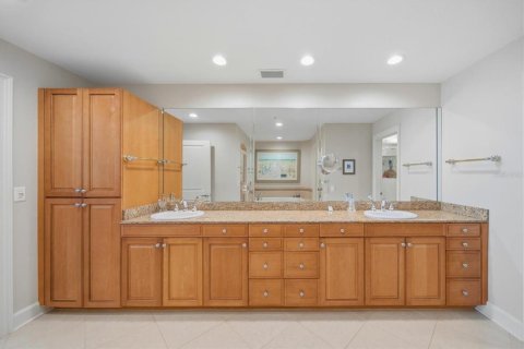 Copropriété à vendre à Indian Shores, Floride: 3 chambres, 202.06 m2 № 2416664 - photo 9