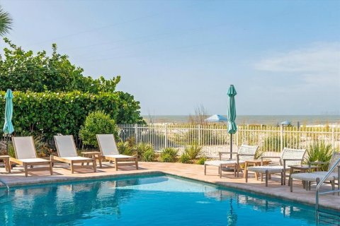 Copropriété à vendre à Indian Shores, Floride: 3 chambres, 202.06 m2 № 2416664 - photo 15