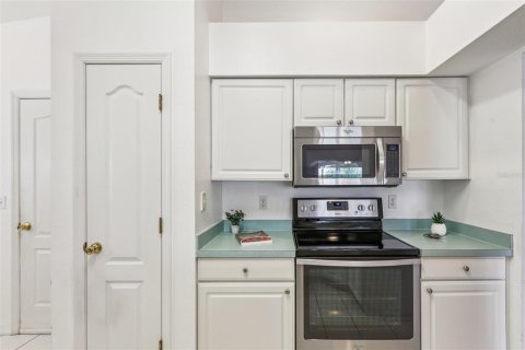 House in San Antonio, Florida 2 bedrooms, 172.89 sq.m. № 1818887 - photo 15