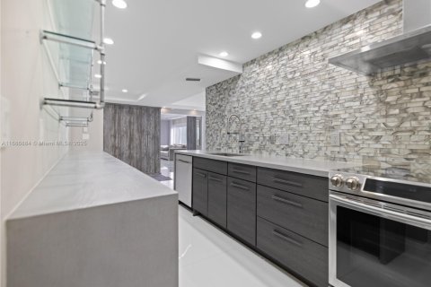 Condominio en venta en Fort Lauderdale, Florida, 2 dormitorios, 157.93 m2 № 1937461 - foto 9