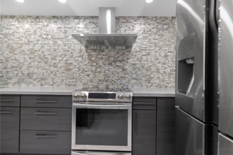 Condominio en venta en Fort Lauderdale, Florida, 2 dormitorios, 157.93 m2 № 1937461 - foto 10