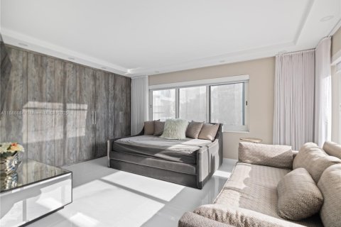 Condominio en venta en Fort Lauderdale, Florida, 2 dormitorios, 157.93 m2 № 1937461 - foto 18