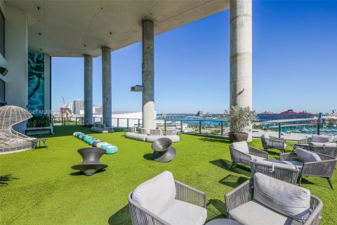 Купить кондоминиум в Майами, Флорида 1 спальня, 58.16м2, № 1994550 - фото 21