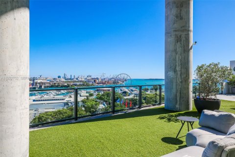 Купить кондоминиум в Майами, Флорида 1 спальня, 58.16м2, № 1994550 - фото 23