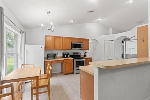Casa en venta en Weeki Wachee, Florida, 3 dormitorios, 159.98 m2 № 1791290 - foto 11