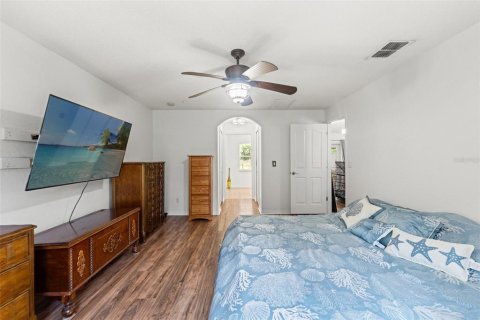 Casa en venta en Weeki Wachee, Florida, 3 dormitorios, 159.98 m2 № 1791290 - foto 8