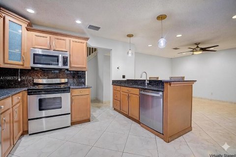 Casa en alquiler en Coconut Creek, Florida, 3 dormitorios, 154.59 m2 № 2055618 - foto 9