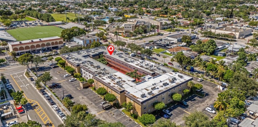 Condo à Hialeah, Floride, 2 chambres № 1943561