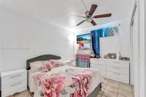 Copropriété à vendre à Hialeah, Floride: 2 chambres, 74.51 m2 № 1943561 - photo 13