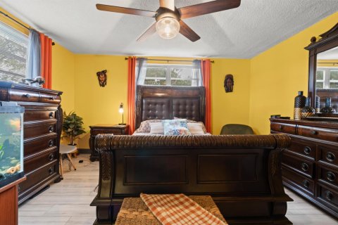 Купить кондоминиум в Холливуд, Флорида 3 комнаты, 83.61м2, № 2077499 - фото 21