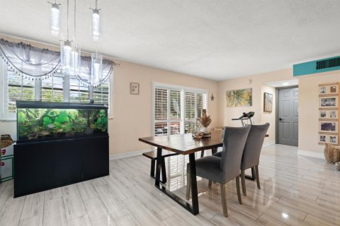 Купить кондоминиум в Холливуд, Флорида 3 комнаты, 83.61м2, № 2077499 - фото 6