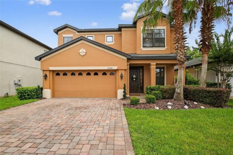 House in Tampa, Florida 4 bedrooms, 268.3 sq.m. № 1817188 - photo 1