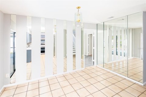 Villa ou maison à vendre à Casselberry, Floride: 4 chambres, 155.7 m2 № 2418900 - photo 11