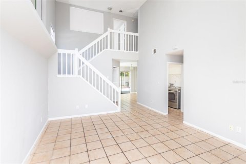 Villa ou maison à vendre à Casselberry, Floride: 4 chambres, 155.7 m2 № 2418900 - photo 4