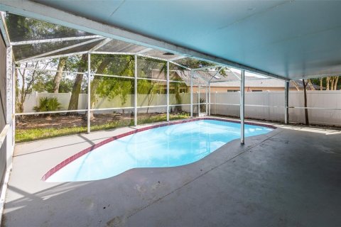 Villa ou maison à vendre à Casselberry, Floride: 4 chambres, 155.7 m2 № 2418900 - photo 15