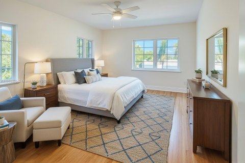 Купить виллу или дом в Корал-Гейблс, Флорида 4 спальни, 177.26м2, № 1970677 - фото 10