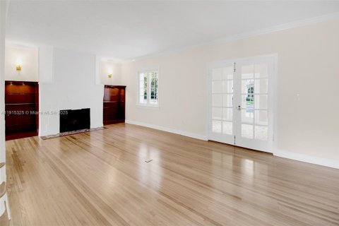 Купить виллу или дом в Корал-Гейблс, Флорида 4 спальни, 177.26м2, № 1970677 - фото 18