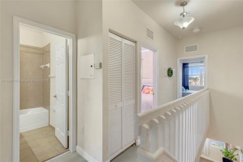 Adosado en venta en Homestead, Florida, 3 dormitorios, 123.1 m2 № 1846072 - foto 24