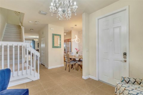 Adosado en venta en Homestead, Florida, 3 dormitorios, 123.1 m2 № 1846072 - foto 4