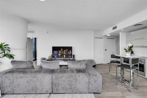 Снять в аренду кондоминиум в Майами, Флорида 2 спальни, 100.06м2, № 1971871 - фото 7