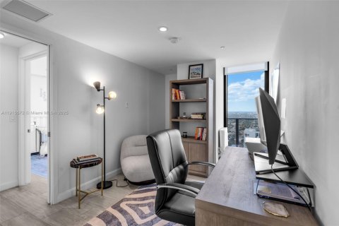 Снять в аренду кондоминиум в Майами, Флорида 2 спальни, 100.06м2, № 1971871 - фото 13