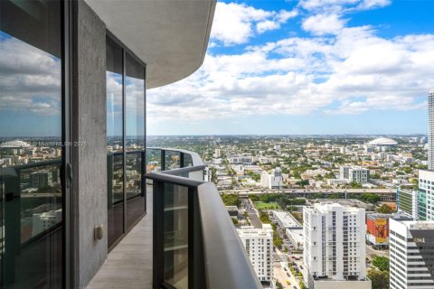 Снять в аренду кондоминиум в Майами, Флорида 2 спальни, 100.06м2, № 1971871 - фото 24
