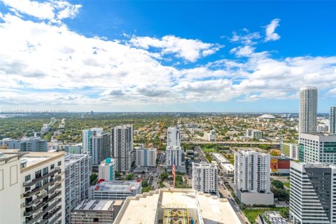 Снять в аренду кондоминиум в Майами, Флорида 2 спальни, 100.06м2, № 1971871 - фото 21