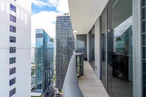 Снять в аренду кондоминиум в Майами, Флорида 2 спальни, 100.06м2, № 1971871 - фото 23