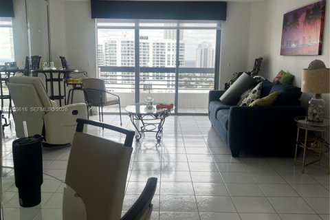 Copropriété à louer à Aventura, Floride: 2 chambres, 101.36 m2 № 2031535 - photo 4