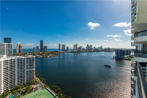 Copropriété à louer à Aventura, Floride: 2 chambres, 101.36 m2 № 2031535 - photo 8