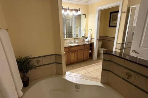 Copropriété à louer à Four Corners, Floride: 3 chambres, 124.86 m2 № 2416897 - photo 13