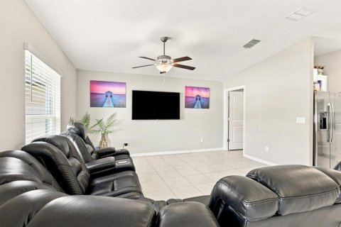 House in Riverview, Florida 3 bedrooms, 143.07 sq.m. № 2349814 - photo 11