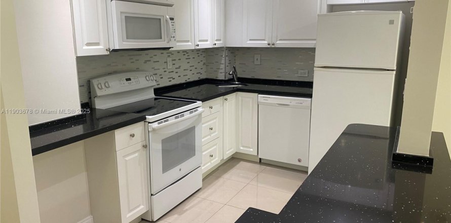 Condo in Fort Lauderdale, Florida, 1 bedroom  № 1955298
