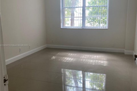 Condo in Fort Lauderdale, Florida, 1 bedroom  № 1955298 - photo 15
