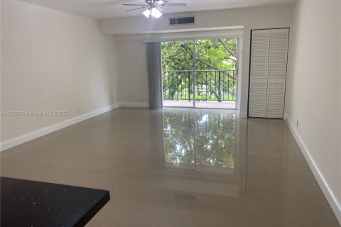 Condo in Fort Lauderdale, Florida, 1 bedroom  № 1955298 - photo 6