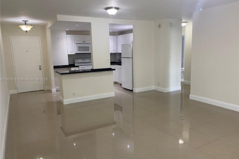 Condo in Fort Lauderdale, Florida, 1 bedroom  № 1955298 - photo 3