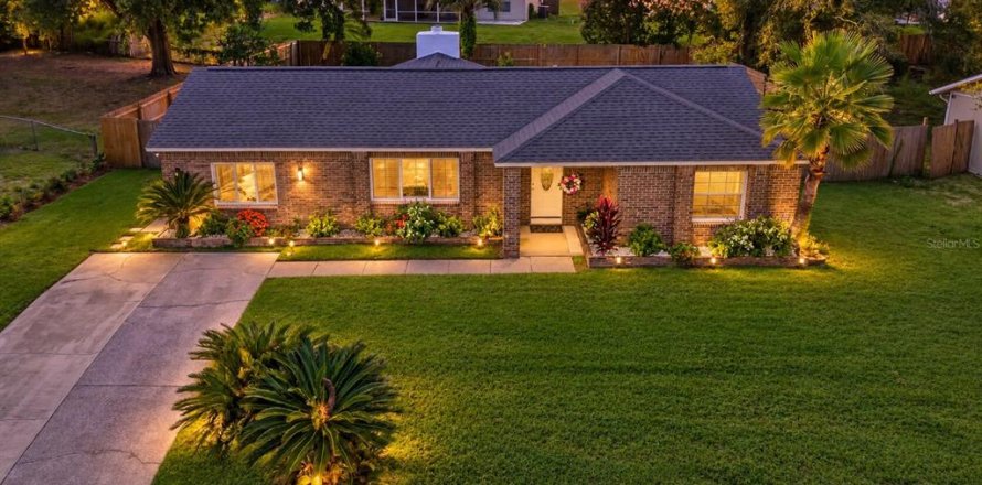 Villa ou maison à Orlando, Floride 3 chambres, 148.64 m2 № 2405704