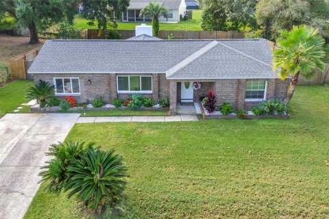 Villa ou maison à louer à Orlando, Floride: 3 chambres, 148.64 m2 № 2405704 - photo 3