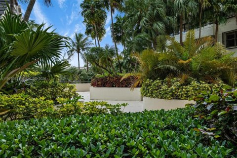 Купить кондоминиум в Ки-Бискейн, Флорида 3 комнаты, 124.02м2, № 2042414 - фото 22