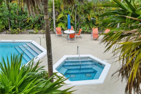 Купить кондоминиум в Ки-Бискейн, Флорида 3 комнаты, 124.02м2, № 2042414 - фото 29