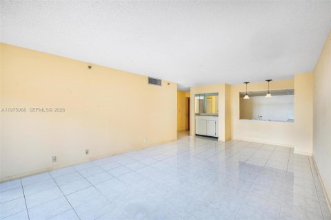 Купить кондоминиум в Ки-Бискейн, Флорида 3 комнаты, 124.02м2, № 2042414 - фото 6