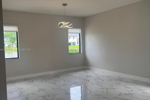 Villa ou maison à louer à Miramar, Floride: 3 chambres, 240.15 m2 № 2348576 - photo 5